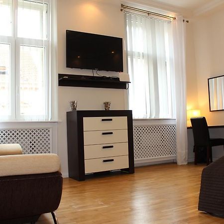 Leo Apartment Μπρατισλάβα Εξωτερικό φωτογραφία