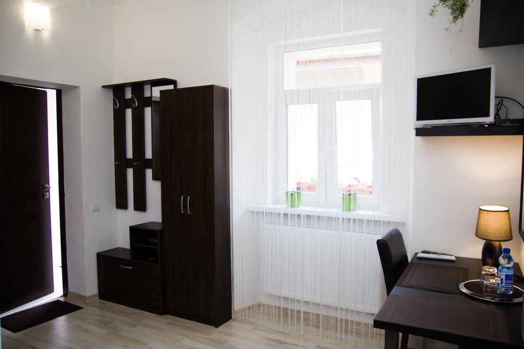 Leo Apartment Μπρατισλάβα Εξωτερικό φωτογραφία