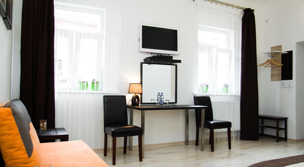 Leo Apartment Μπρατισλάβα Εξωτερικό φωτογραφία