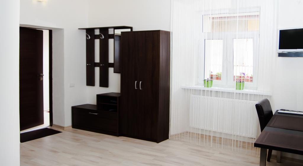Leo Apartment Μπρατισλάβα Εξωτερικό φωτογραφία