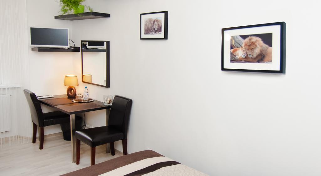 Leo Apartment Μπρατισλάβα Εξωτερικό φωτογραφία