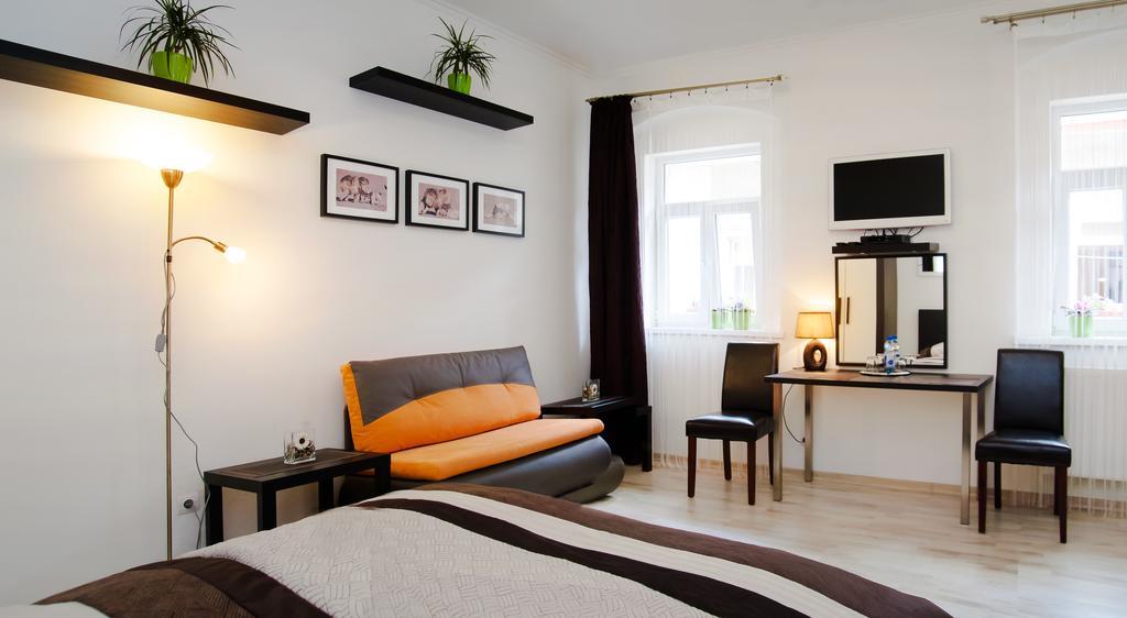 Leo Apartment Μπρατισλάβα Εξωτερικό φωτογραφία