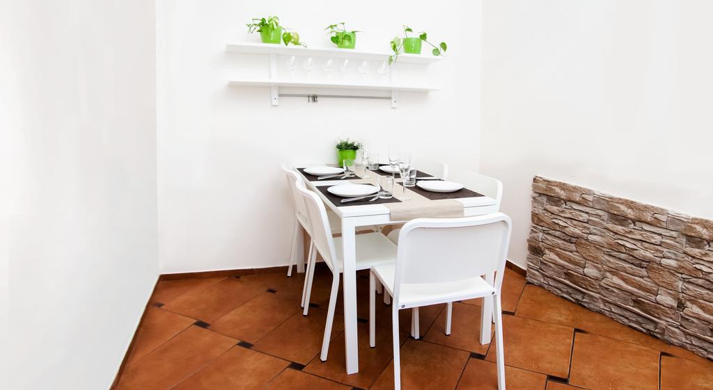Leo Apartment Μπρατισλάβα Εξωτερικό φωτογραφία