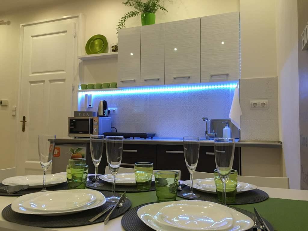 Leo Apartment Μπρατισλάβα Εξωτερικό φωτογραφία