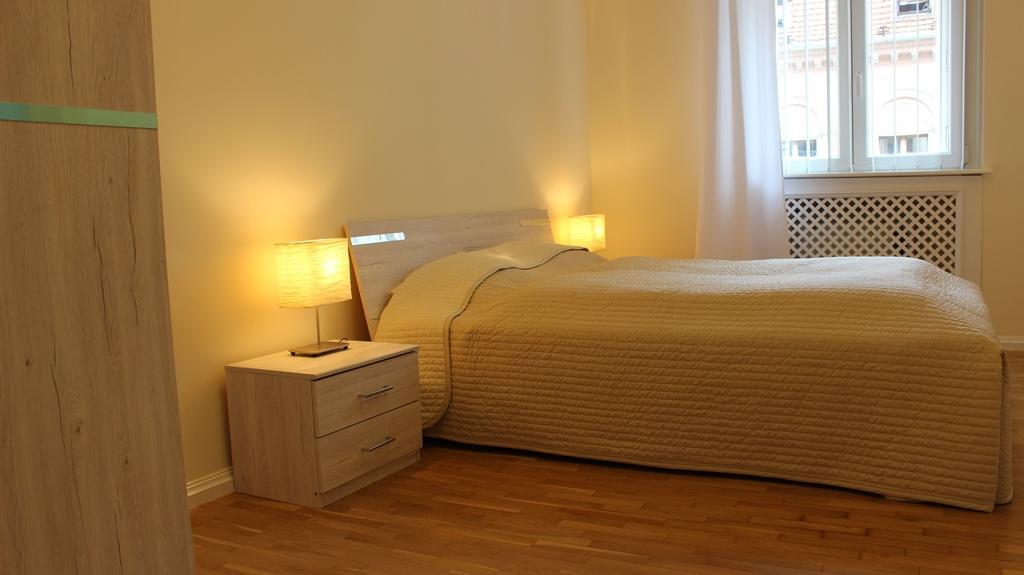 Leo Apartment Μπρατισλάβα Εξωτερικό φωτογραφία